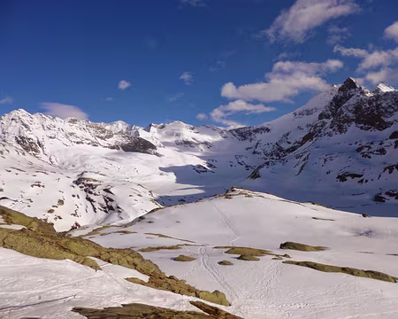 PXL081 Du refuge des Evettes Albaron à droite et à gauche Petite Ciamarella et Grande au fond