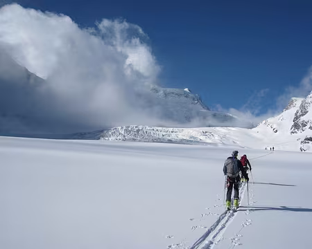 2014-05-23_07 Sur le glacier de Corbassière, au pied du Grand Combin