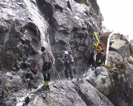 2014-05-25_64 Descente de la cabane FXB sur Fionnay