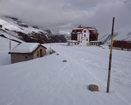 PXL000 J1: montée à Albert Heim hutte