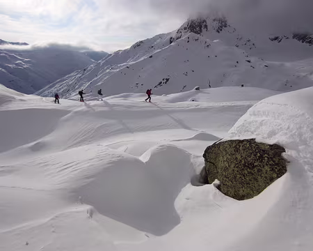 PXL008 J1: montée à Albert Heim hutte
