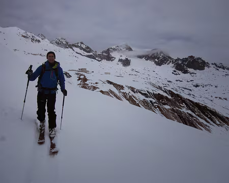 PXL027 J2: montée vers Stotxingen FirstenFurkablick derrière