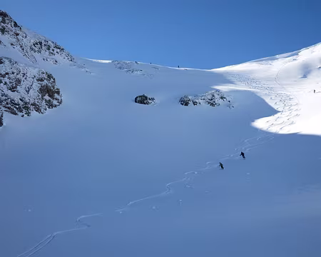 2015-02-08_25 Descente en face NE de Pene Lounque