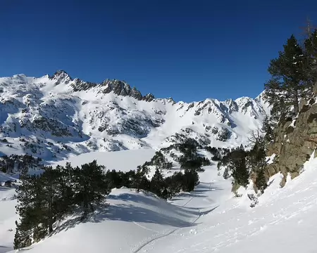 2015-02-09_13 Montée vers le Col de Couradette, Pic des Quatre Termes et lac de Gréziolles