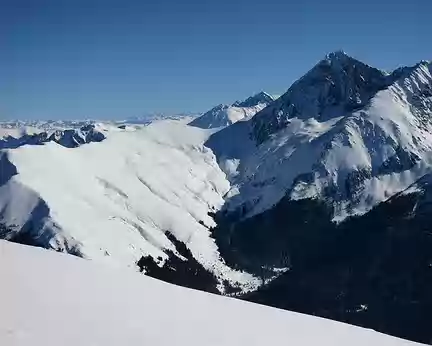 2015-02-10_31 Au sommet du Pic de Montaigu, le Pic du Midi de Bigorre