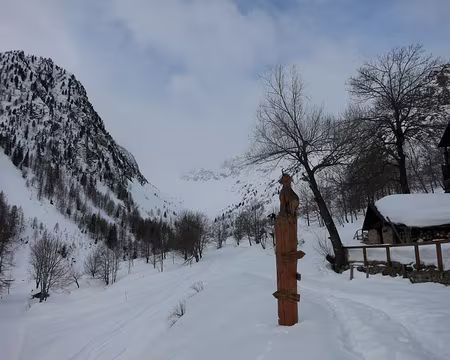 2015-03-01_02 Départ du rifugio Dahu de Sabarnui