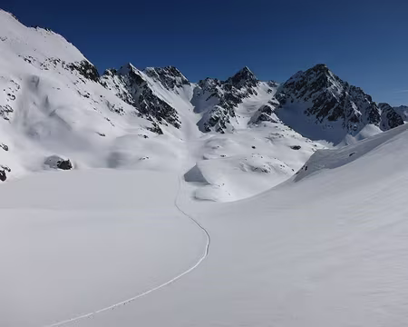 2015-03-01_26 Montée vers le Col de Rabuons et le Ténibre