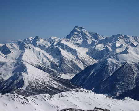 2015-03-06_19 Au sommet du Grand Glaiza, le Viso au loin