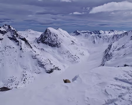 2015 03 29 - 301 Au fond, le col de l'Autaret