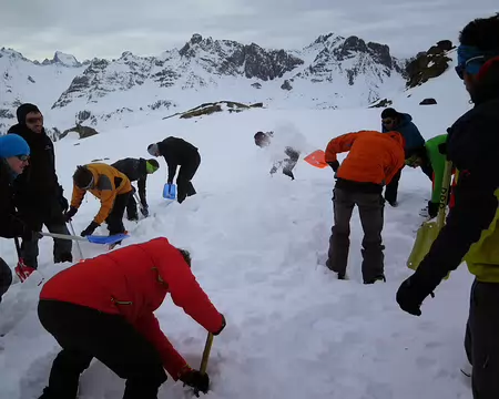 PXL009 construction d'un igloo sibérien