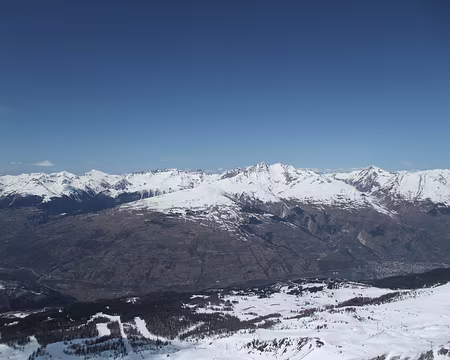 au fond la Pierra Menta vue sur le Beaufortain