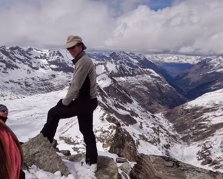 14 J1 - le valsavrenche en enfilade et le mont Taou blanc à gauche juste sous les nuages