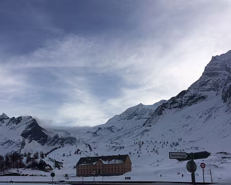 L'hospice n'a pas bougé. L'hospice n'a pas bougé.