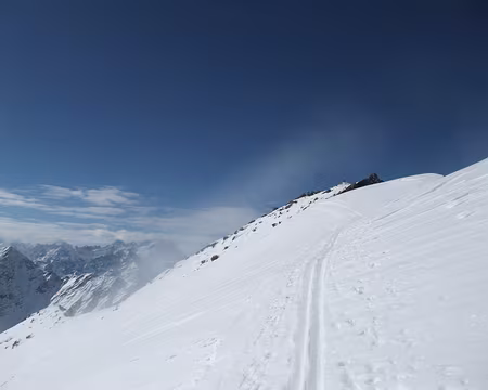 22 arrivée au sommet de l'Aiguille de l'Epaisseur