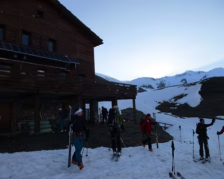Départ au petit jour Départ au petit jour