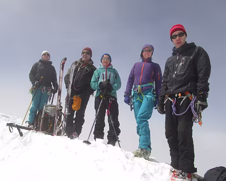 Une partie du groupe au Sommet Une partie du groupe au Sommet