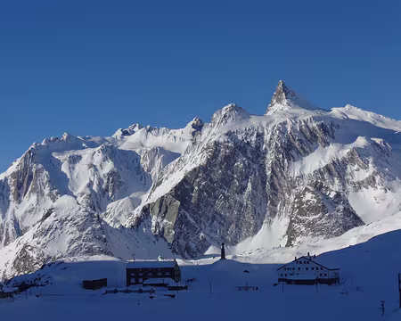 DSC02054 Et en route pour le Mont Fourchon