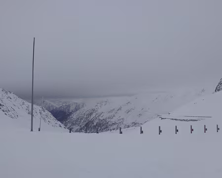 DSC02071 Dimanche matin, brouillard et vent...