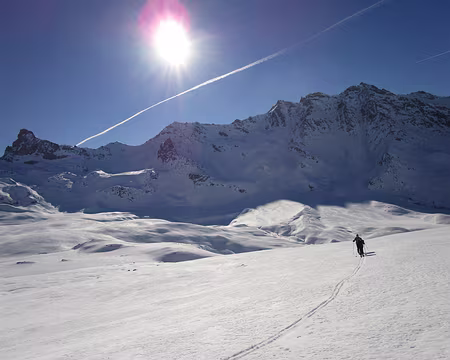 015 à gaucheTête des Toillies, à droite Tête de Longet
