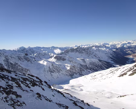 047 Vallée Fongillarde, le Rouchon, au fond à gauche Pics de la Font Sancte