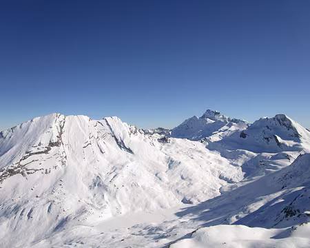 049 De gauche à droite, Crête de la Taillante - Viso, Pain de Sucre
