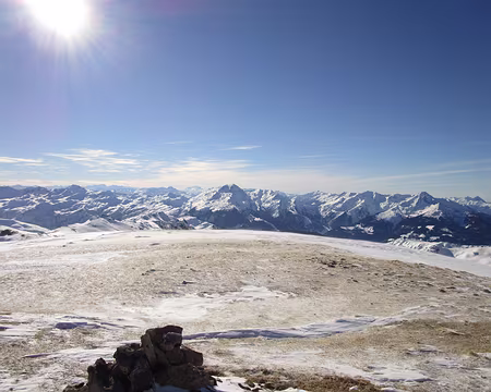 IMG_4224 Du sommet des Rochers des Enclaves au centre Grand mont plus à droite Pointe de la Grande Journée et Mont Mirantin Du sommet des Rochers des Enclaves, au centre Grand Mont, plus à droite Pointe de la Grande Journée et Mont Mirantin