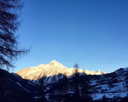 01-IMG_4972 Arrivée aux Thures