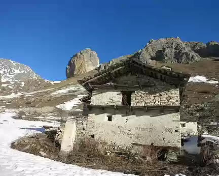 2017-03-16_03 Départ dans le Val Varaita, sous la Rocca Senghi
