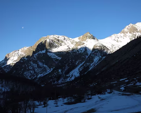 2017-03-17_01 Départ de Maljasset sous le Col du Sanglier