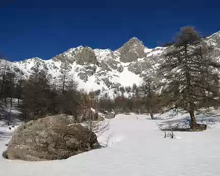2017-03-17_03 Montée au Col du Sanglier, sous le Pic de Panestrel