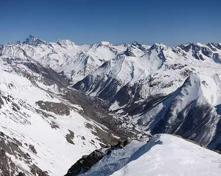 2017-03-17_25 Au sommet du Pic de Panestrel, Ubaye et Mont Viso