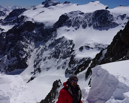 41 J3: Descente du couloir sud du col du Casset