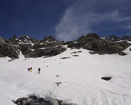 IMG_4657 Refuge du glacier Blanc en vue Refuge du glacier Blanc en vue