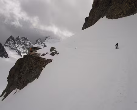 IMG_4692 Arrivée au refuge des Ecrins Arrivée au refuge des Ecrins