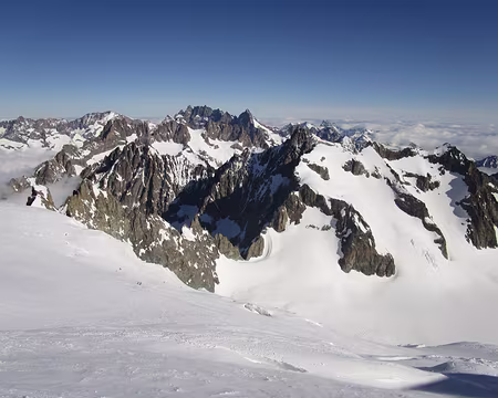 IMG_4793 La Meije et Roche Faurio devant La Meije et Roche Faurio devant