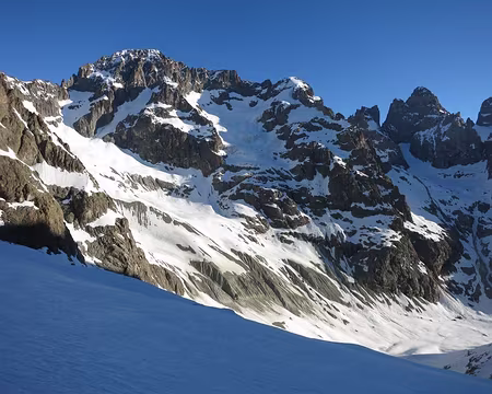 2017-04-23_07 Montée au Col du Sélé, face sud de l'Ailefroide