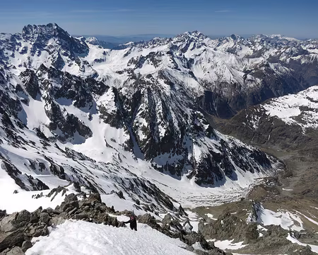 2017-04-23_24 Sur l'arête sud du Gioberney, versant Valgaudemar