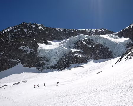 2017-04-23_42 Descente du Gioberney sur le glacier du Says