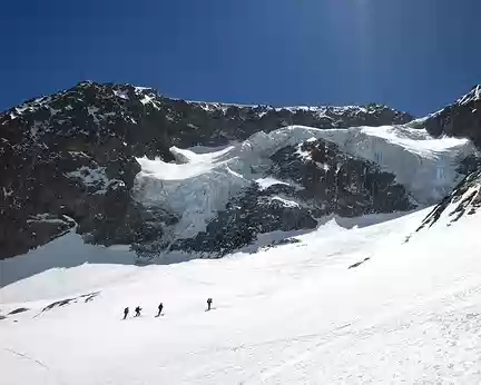 2017-04-23_42 Descente du Gioberney sur le glacier du Says
