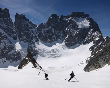2017-04-24_35 Descente du Pic Coolidge par le couloir SE