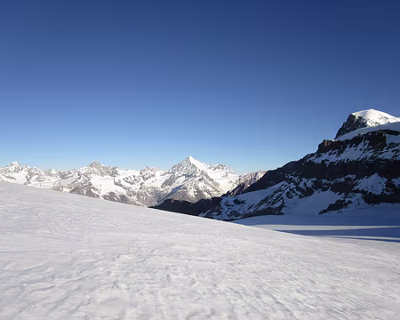 IMG_5183 de gauche à droite, Ober gabelhorn, Zinalrothorn, Weissmies, Alphubel De gauche à droite, Obergabelhorn, Zinalrothorn, Weissmies, Alphubel