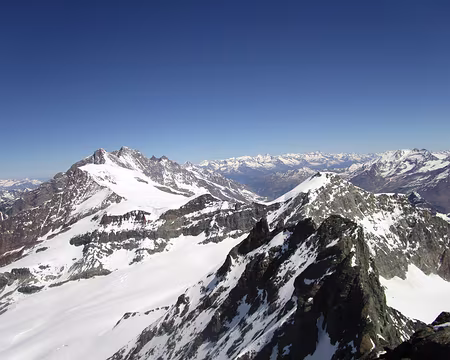 IMG_5262 Allalinhorn au centre, à gauche Alphubel, Taschhorn, Dom Allalinhorn au centre, à gauche Alphubel, Taschhorn, Dom