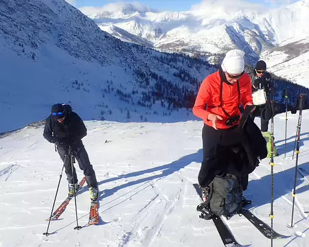 Sur la crête au soleil, ... et au vent froid Sur la crête au soleil, ... et au vent froid