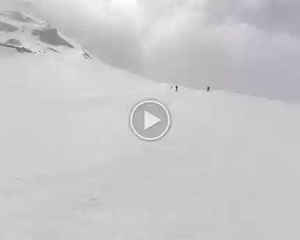 IMG_8110v Sur un seul ski... pas mal !