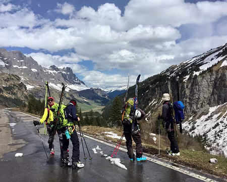 IMG_8114 Fin de la neige... à pied jusqu'à Urnerboden