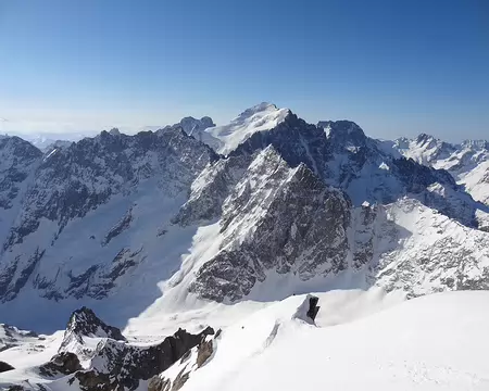 DSC09436 La barre des Ecrins (vers le sud)