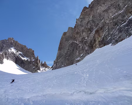DSC09449 Enfin un peu de descente sur le glacier de la grande Ruine