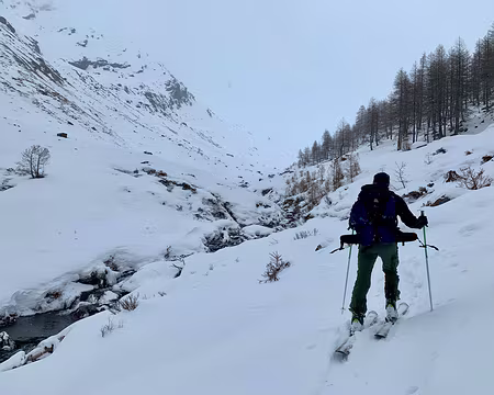 IMG_0359 Retour avec le vent et la neige qui tombe à l'horizontal...