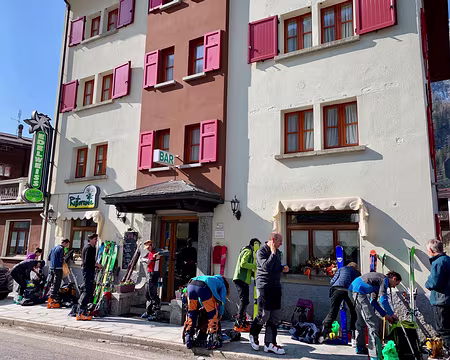 IMG_1383 Vendredi, dépose à Valdo