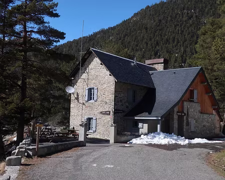 2019-04-12_18 Arrivée au refuge d'Orédon
